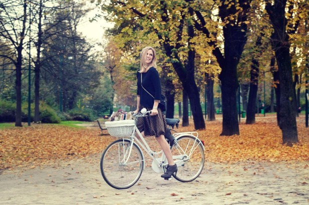 Filippa Lagerback on bicycle smile