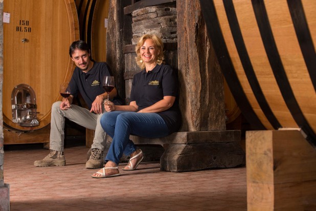 Emilia Nardi con il suo vino
