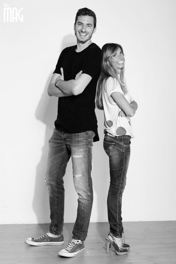 Cecilia Morini posa insieme a Matteo Piano nella redazione di the Mag a Città di Castello